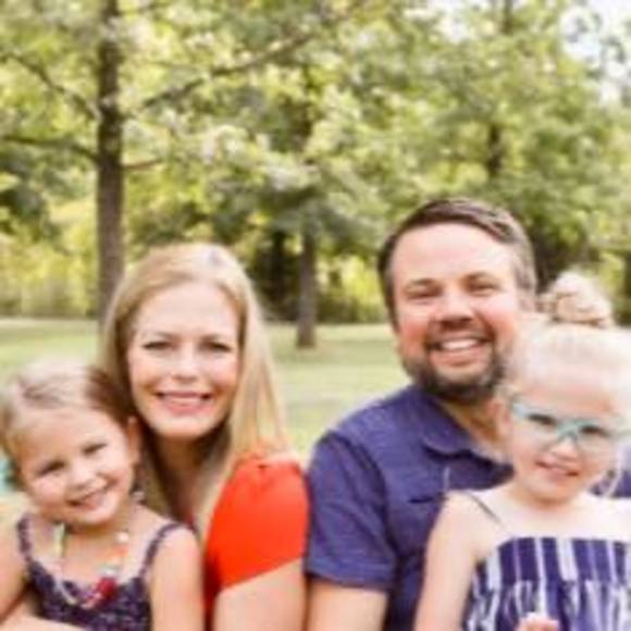 Meet your Posher, Emily - Picture 1 of 1